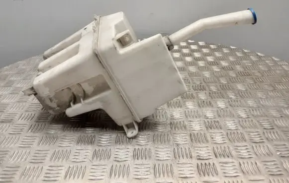 Toyota Corolla Verso AR10 Windshield washer fluid reservoir/tank