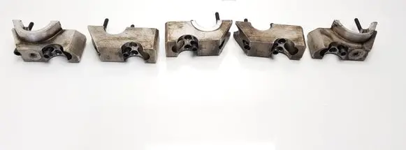 Volkswagen PASSAT B6 Camshaft holder 