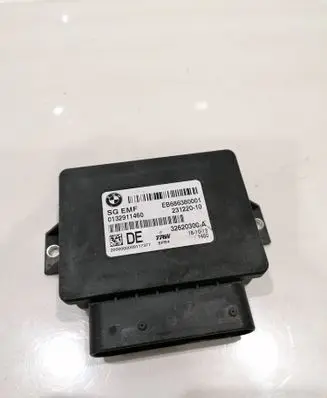 BMW 5 F10 F11 Hand brake control module 6863800 0132911460 32620300A