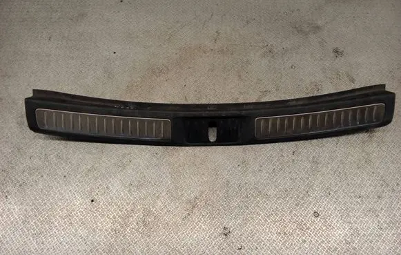 Toyota Avensis T270 Trunk/boot sill cover protection 5838705110