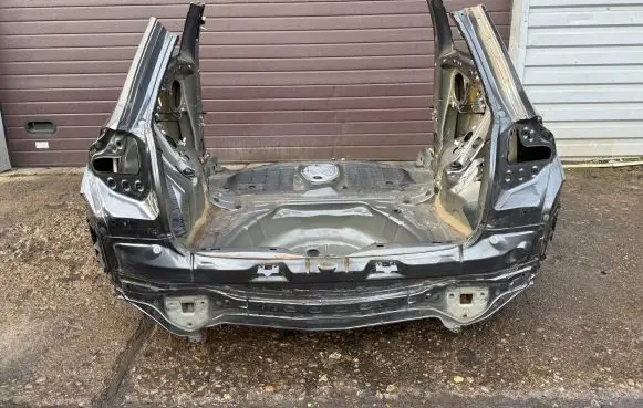 Toyota Auris 150 Rear bodywork 6160202270 6163102080