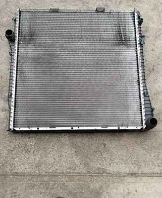 Coolant radiator