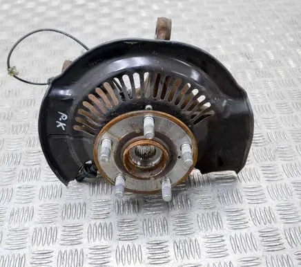 Honda Odyssey Front wheel hub