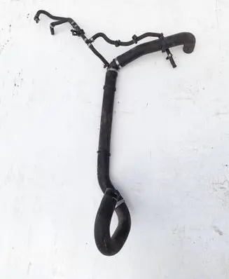 Iveco Daily 4th gen Engine coolant pipe/hose 504104449