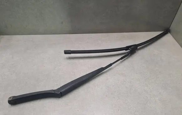 Skoda Yeti (5L) Front wiper blade arm 5L2955410