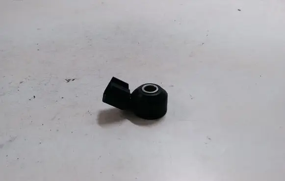 Ford Mondeo Mk III Detonation knock sensor 1N1A12699AA