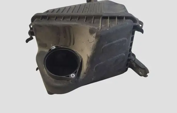 Hyundai Santa Fe Air filter box 281102P300