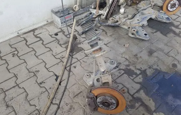 Citroen DS3 Front wheel hub spindle knuckle