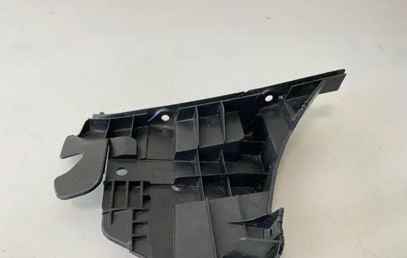 Volvo V70 Front bumper mounting bracket 31455312