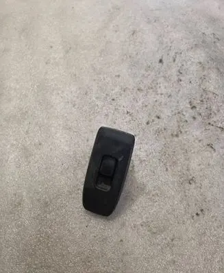 Mitsubishi Pajero Electric window control switch MR445659 0162D4