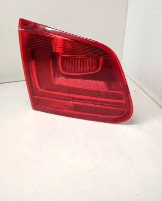 Volkswagen Tiguan Tailgate rear/tail lights 5N0945093J 2SA01073905 100112224523