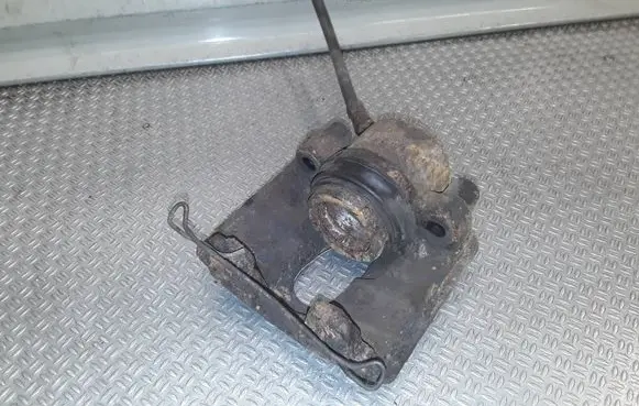 Ford Fusion Front brake caliper 