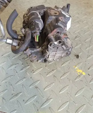 Volvo S80 Fuel injection high pressure pump