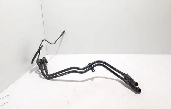 Audi A6 S6 C9 4L Engine coolant pipe/hose 8B3121075B