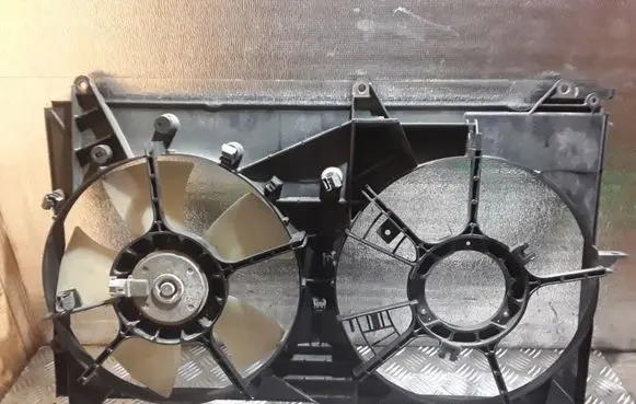 Toyota Avensis Verso Electric radiator cooling fan