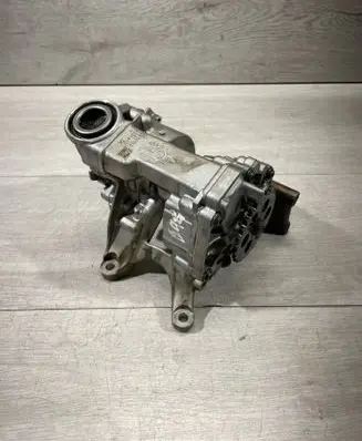 BMW 2 F22 F23 Oil pump 8631810 0374112 72387319