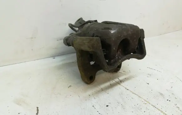 Skoda Superb B6 (3T) Rear brake caliper