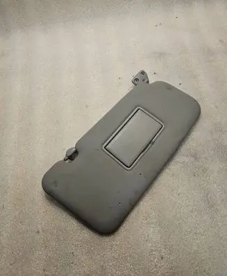 Nissan X-Trail T30 Sun visor