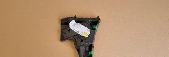Volvo S60 Front bumper mounting bracket 31425464
