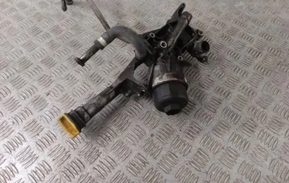 Suzuki Swift II Engine oil radiator 