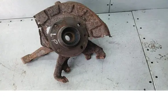 Seat Cordoba (6K) Front wheel hub spindle knuckle