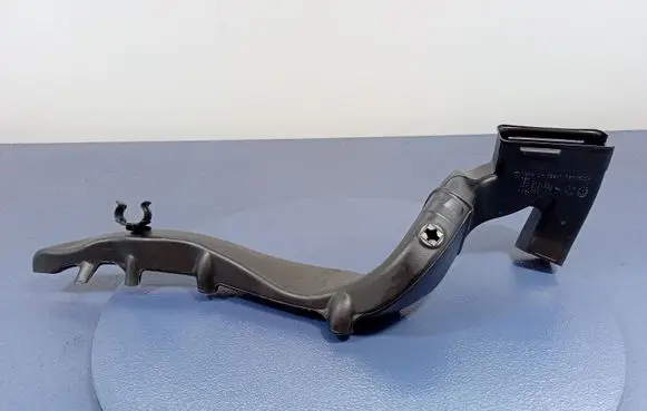 Porsche Cayenne (92A) Air intake hose/pipe 7P0819624B