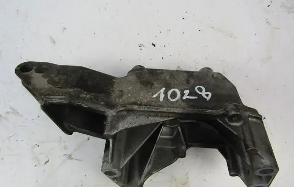 Volkswagen Golf IV Engine mounting bracket 036199275E