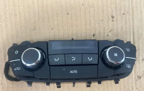 Opel Insignia A Climate control unit 13273095 0085B 081225