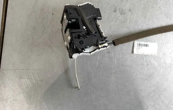 MG MG5 II Rear door lock 10351427