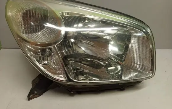Toyota RAV 4 (XA20) Headlight/headlamp