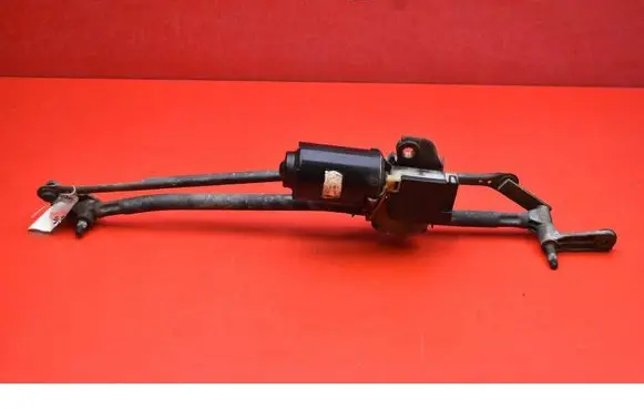 Front wiper linkage and motor