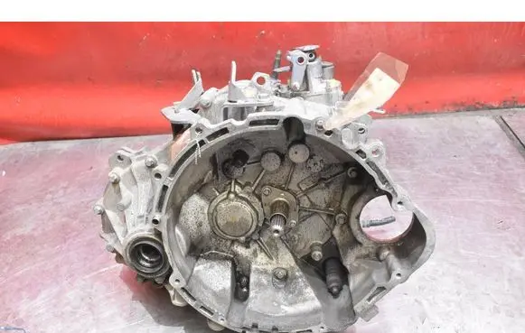 Mitsubishi Colt Manual 6 speed gearbox P250A308