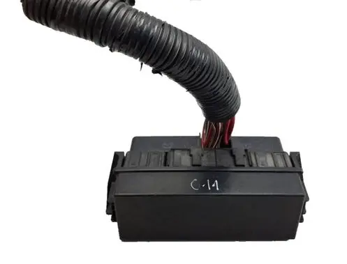 Tesla Model S Fuse module DG85D7021761012