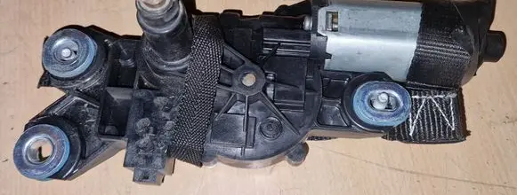 Volvo V70 Rear window wiper motor 53029212