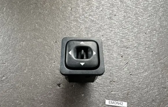 Opel Monterey Wing mirror switch 1240563