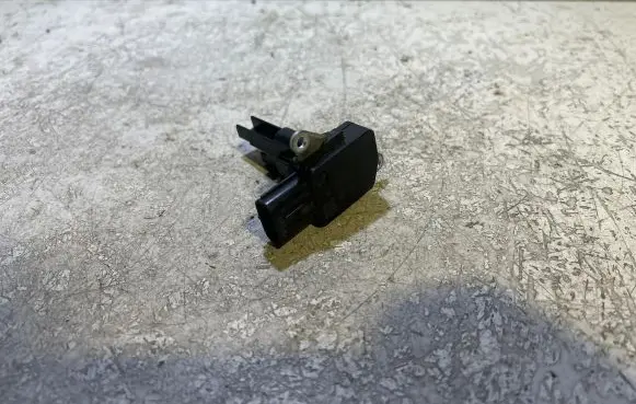 Toyota Auris E180 Mass air flow meter VN1974005380 06S053