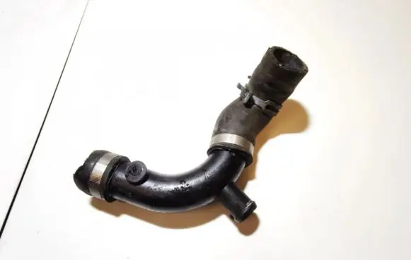 Volkswagen PASSAT B6 Engine coolant pipe/hose 3c0121087a