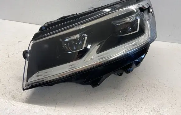 Volkswagen Transporter - Caravelle T6 Headlight/headlamp 7L1941035D 90199400