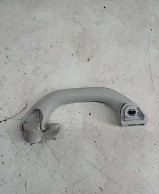 Volkswagen Polo IV 9N3 Rear interior roof grab handle 6N0857607L