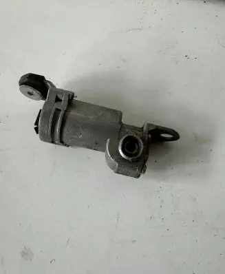 Opel Ampera- E Other engine bay part