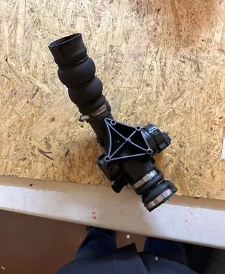 Citroen Berlingo Throttle valve 25365222