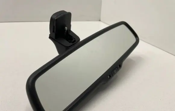 Chevrolet Captiva Rear view mirror (interior) E11026002