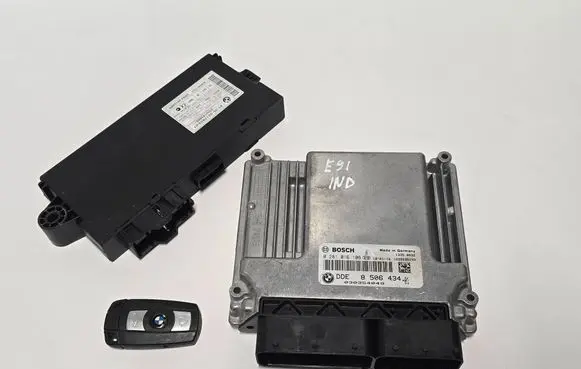 BMW 3 E90 E91 Engine control unit/module 0281016106 8506434 030354049