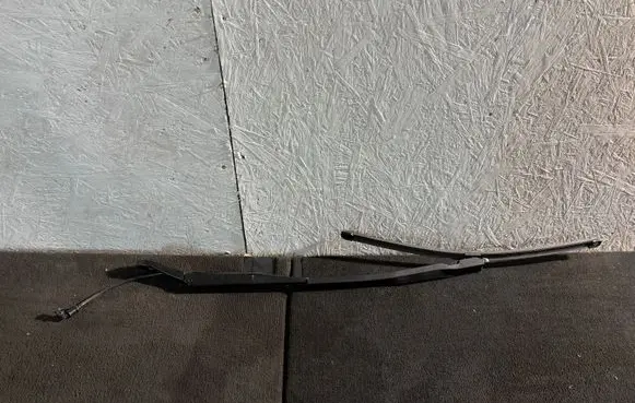 BMW 3 G20 G21 Windshield/front glass wiper blade 9448920