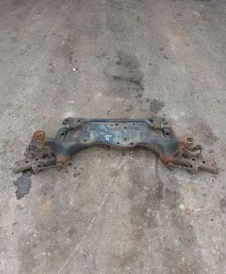 Toyota Avensis T220 Front subframe