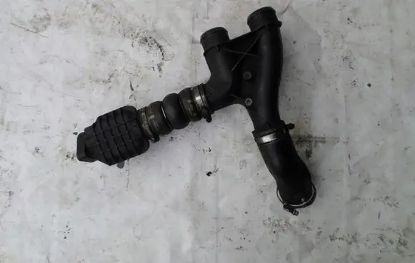 Peugeot 508 Air intake hose/pipe 9686348380