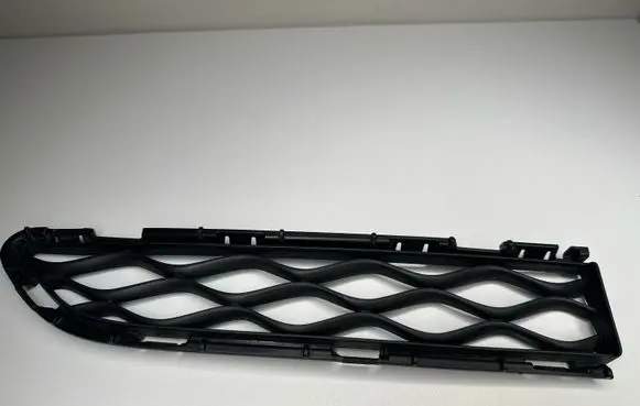MG EHS Front bumper lower grill P10597336