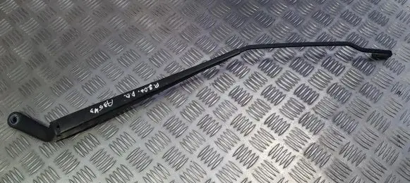 Peugeot 206 Front wiper blade arm