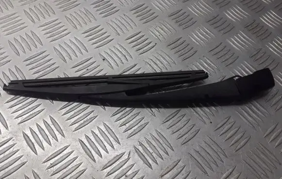 Suzuki Splash Rear wiper blade arm