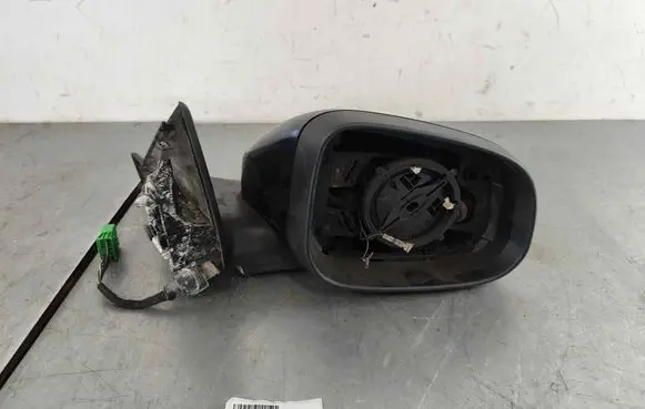 Volvo XC70 Front door electric wing mirror 3004968
